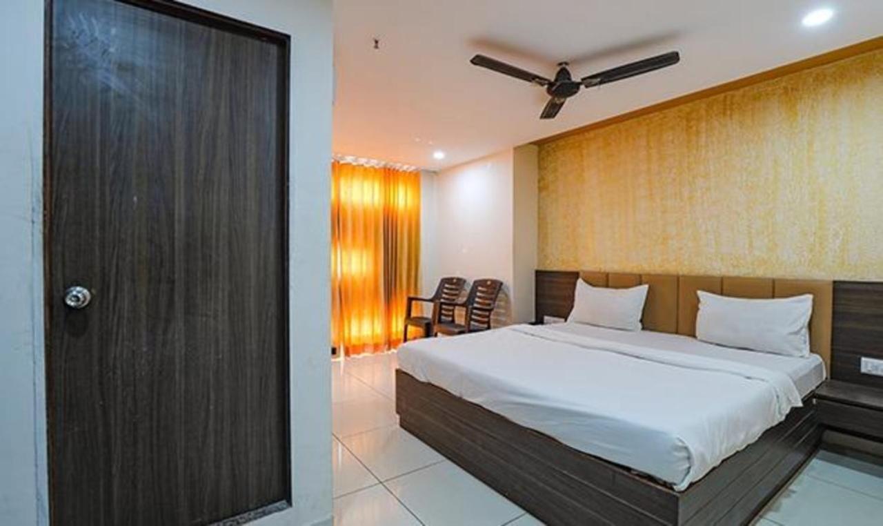 Fabhotel The Heaven 阿穆达巴 外观 照片